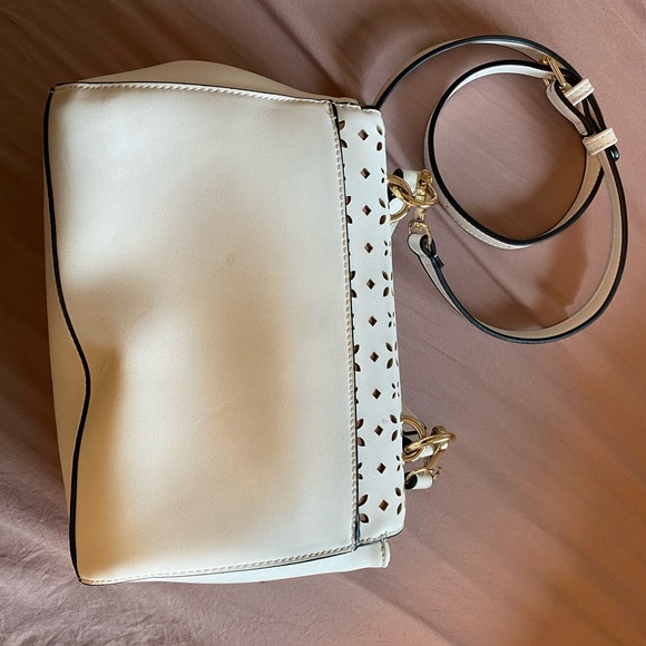 Cute purse - Picture 4 of 8